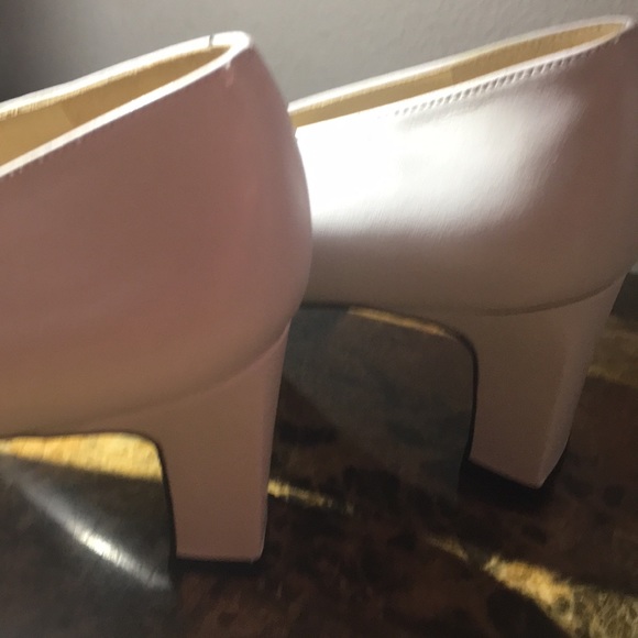 Stuart Weitzman Pumps - Picture 8 of 8